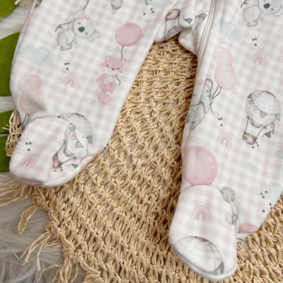 Macacão em Soft com Abertura em Zíper Coala com Balão - Off White e Rosa